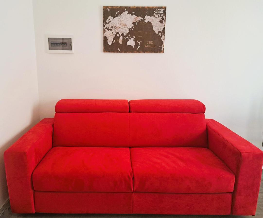 La Petite Maison Apartment Аграте Брианца Екстериор снимка