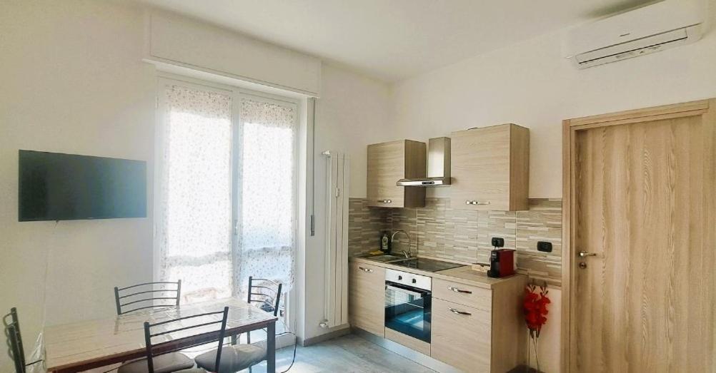 La Petite Maison Apartment Аграте Брианца Екстериор снимка