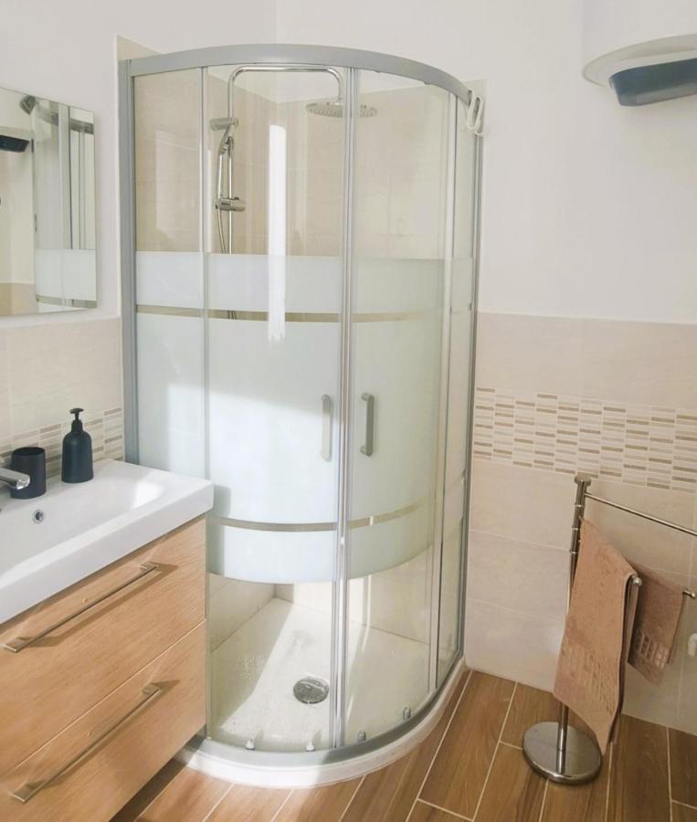La Petite Maison Apartment Аграте Брианца Екстериор снимка